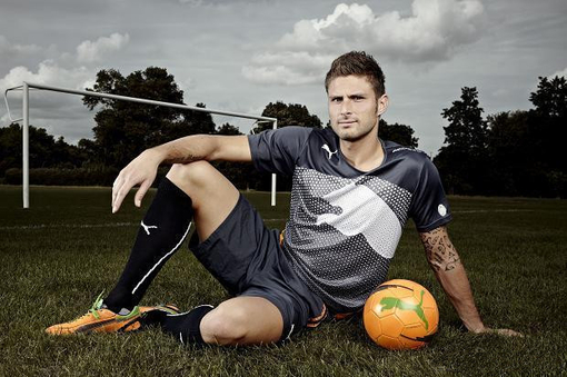 法尔克：格纳布里想留队，但拜仁不想再为他支付高薪