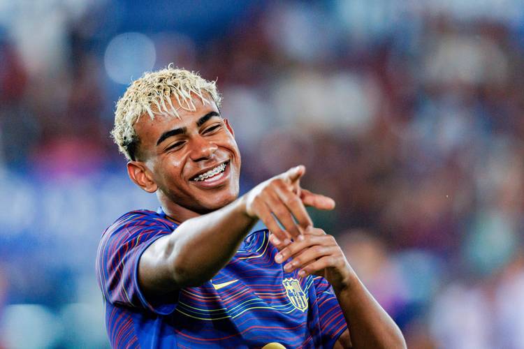 国足进攻体系如何改进？