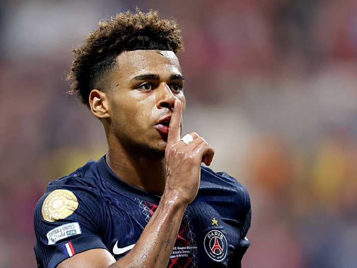 凌空斩世界波，王燊超当选中超官方第29轮最佳球员