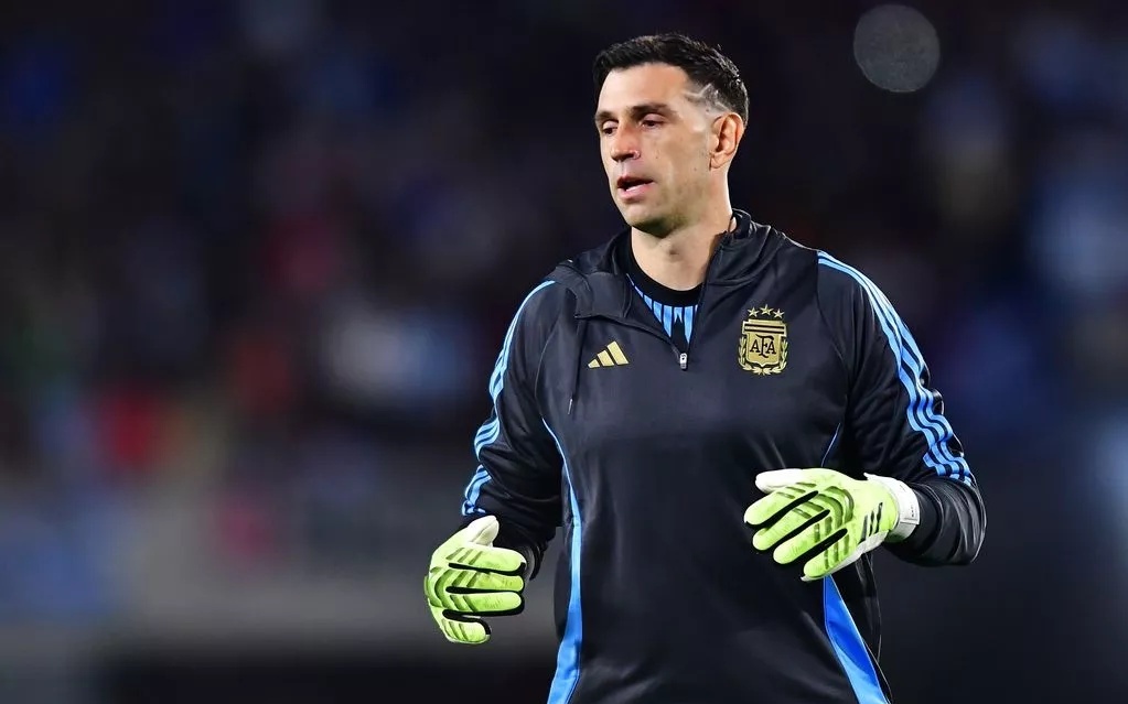 沪媒：波耶特从全北辞职后或重返中国，对执教中超持开放态度（沪媒：波耶特离任全北后或再度来华，愿意执教中超）