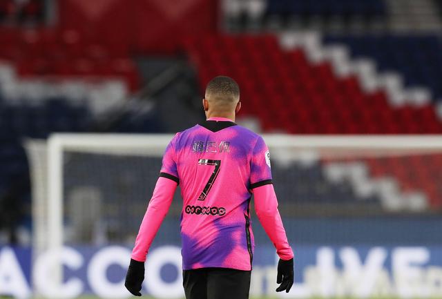 德天空：皇马输球后阿隆索不会遭解雇，将继续指挥周末联赛