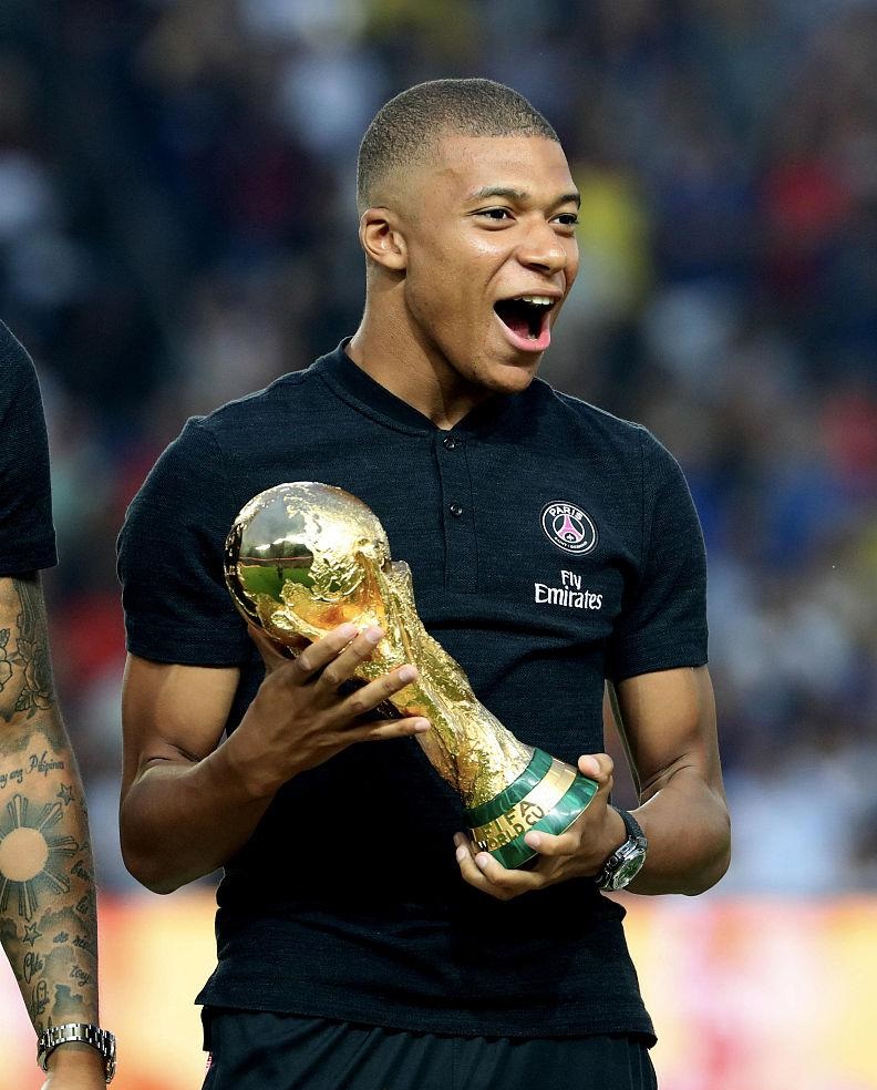 弗兰克谈森林前主帅澳波：我们不是很熟悉，希望他早日回归（弗兰克谈及森林前帅澳波：彼此不算熟，盼他尽快回归）