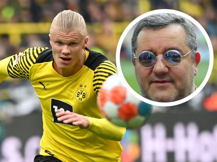 足球报：张外龙这几年一直关注铜梁龙，冲超后他独坐良久