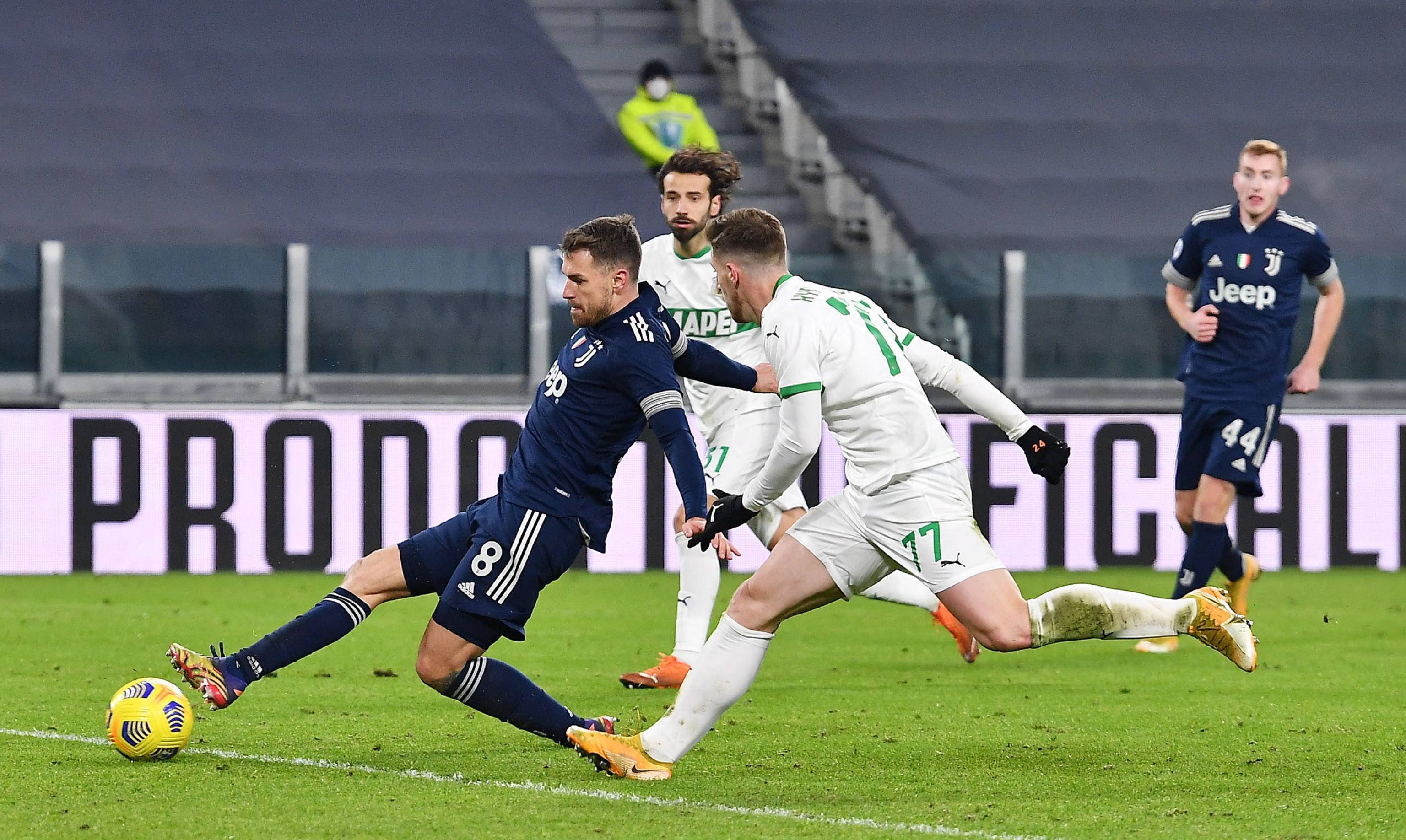 麦肯尼：没能拿下3分很遗憾；新教练带来了新的理念和活力