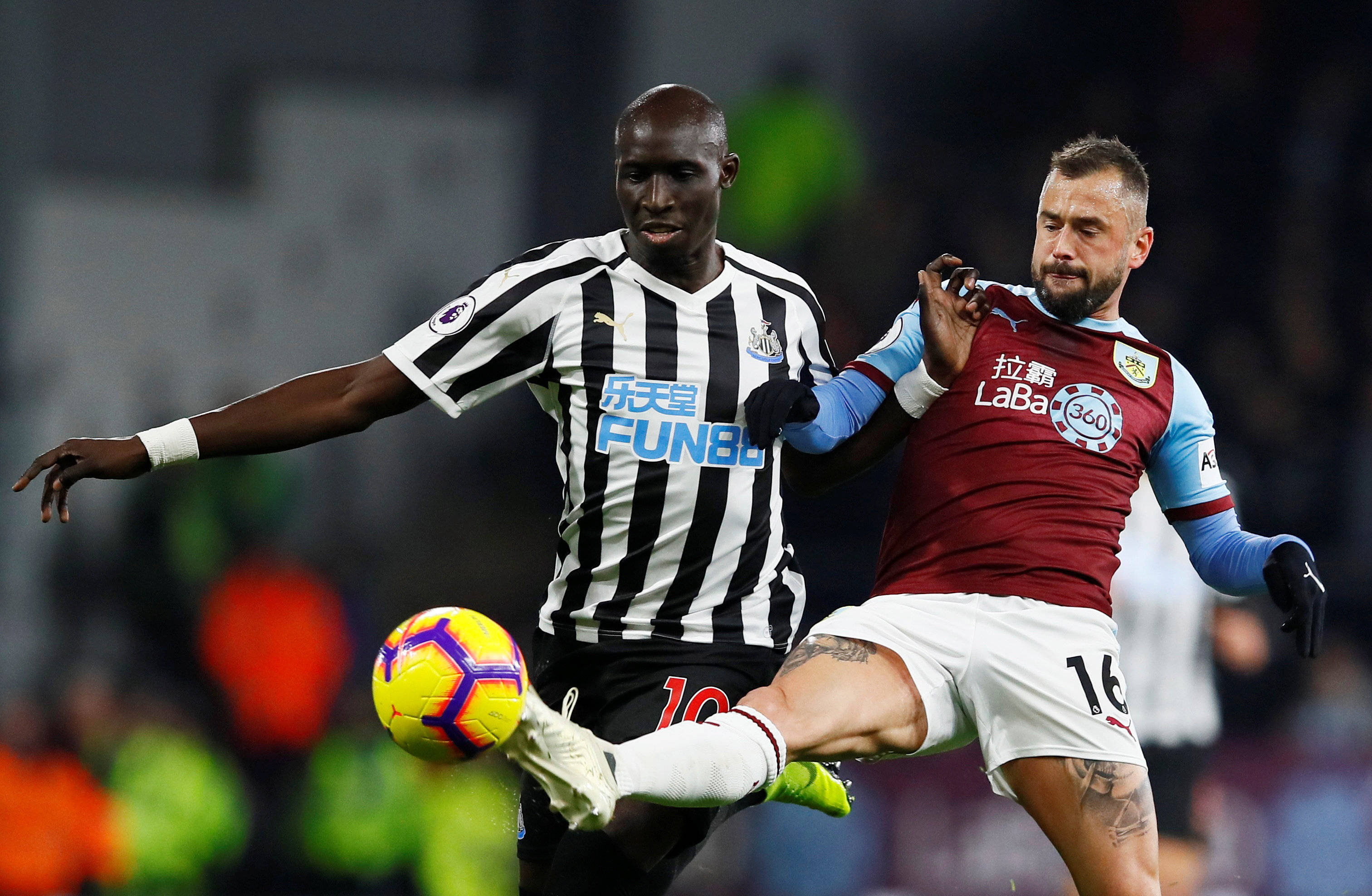 昂达夫：拜仁的一些球员强得离谱，今天他们把我们完全摧毁了