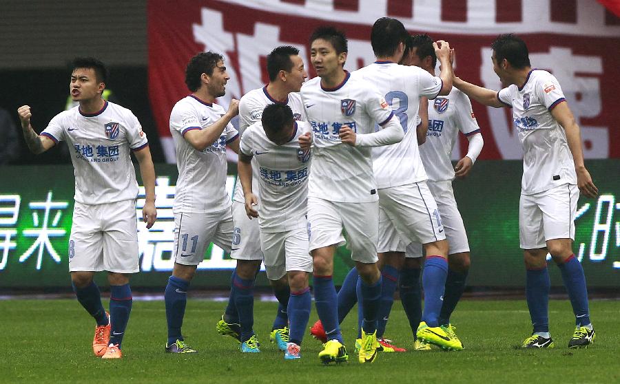 姆巴佩皇马前30场打进18球 C罗同期狂轰27球（姆巴佩皇马首30战进18球，C罗同期轰入27球）